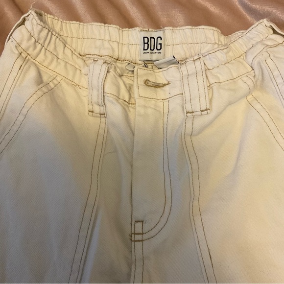 BDG skate Cream Multi-Pocket Cargo Pant size W24 L32 - Picture 4 of 16